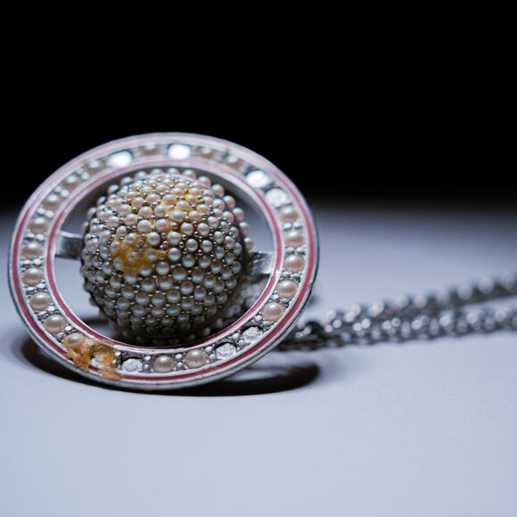 Vivienne Westwood Long Orb Necklace - Picture 4 of 7